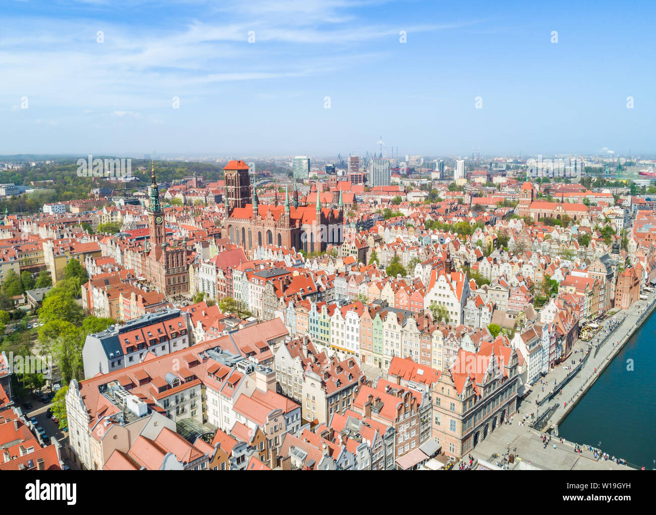 Un panorama della parte turistica di Danzica. Gdansk città portuale visto dall'occhio di un uccello. Una parte turistica della città di Gdansk visto dall'aria. Foto Stock