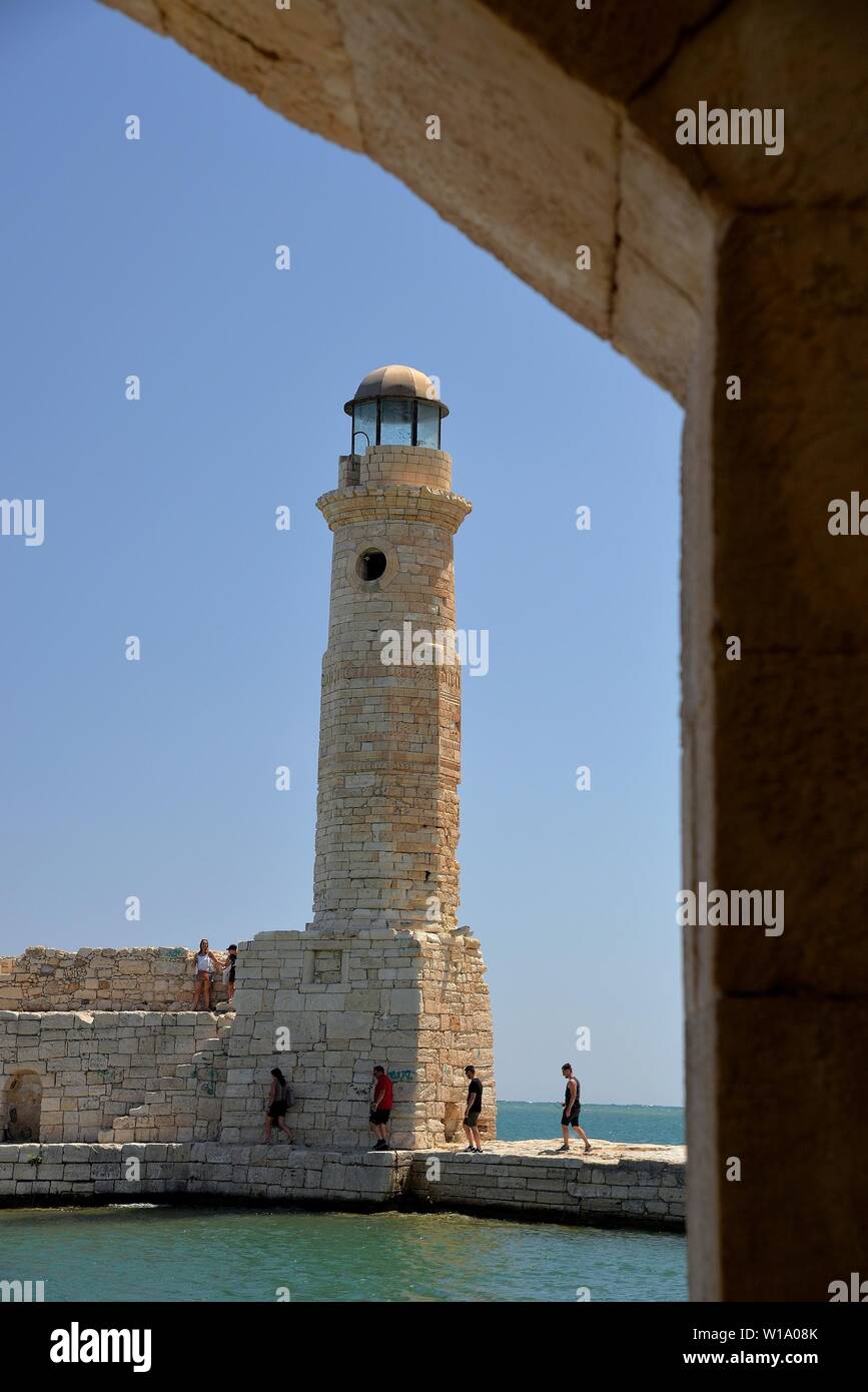 Vista del faro in Rethimno, Creta, Grecia. Foto Stock