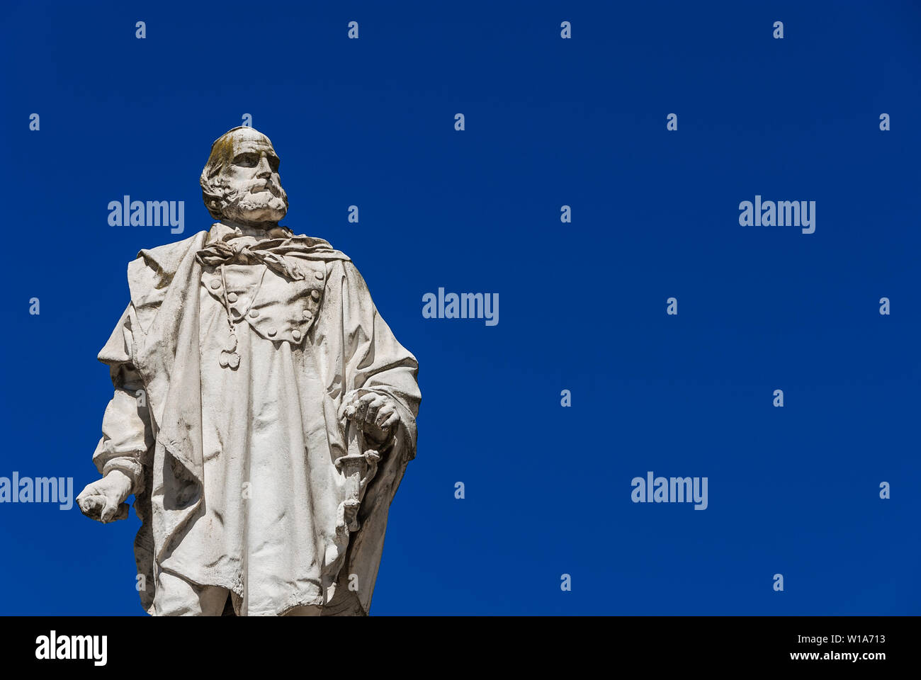 Garibaldi, l'Italiano e Latino America eroe. Monumento eretto nel centro di Vicenza, realizzata dall'artista Ettore Ferrari nel 1887 (con copia spazio) Foto Stock