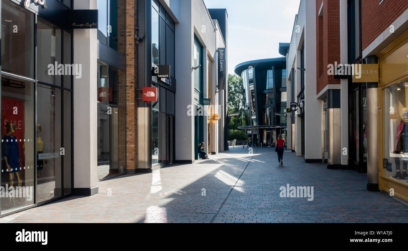 Chelmsford High Street e la mancanza di clienti Foto Stock