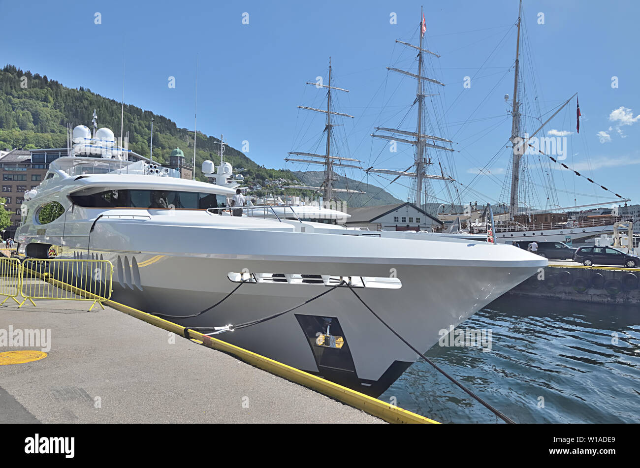 Uno yacht di lusso in Bergen Foto Stock