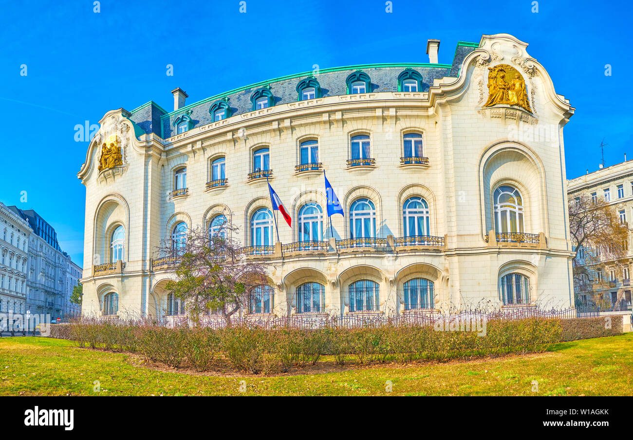 L Art Nouveau mansion di ambasciata francese è una delle più belle edificio sulla piazza Schwarzenberg a Vienna, in Austria Foto Stock