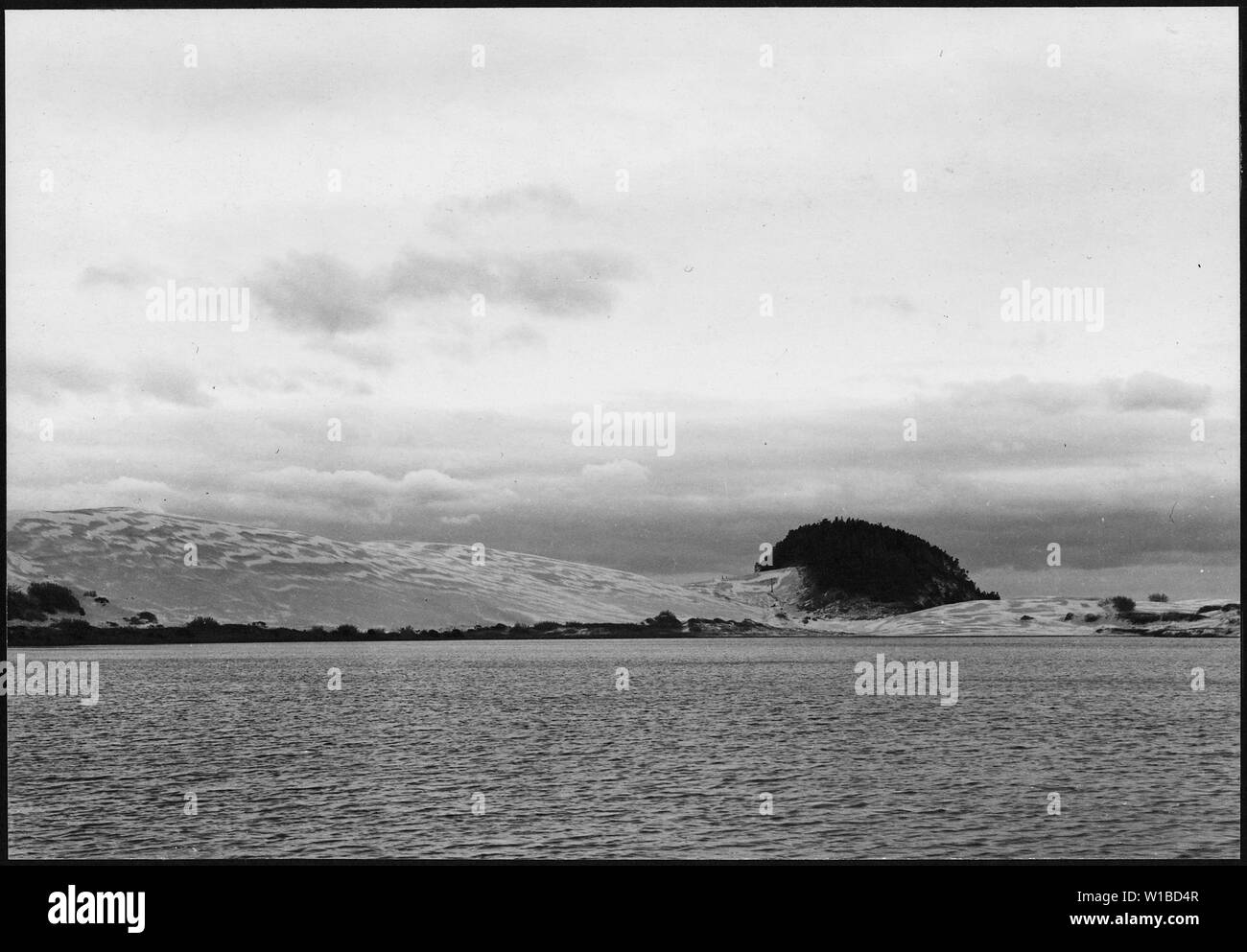 Lago Cleowax dune: non è sicuro se il nome è cambiato, ma questo è noto in 2012 come Cleawox Lago in Oregon Dunes National Recreation Area Foto Stock