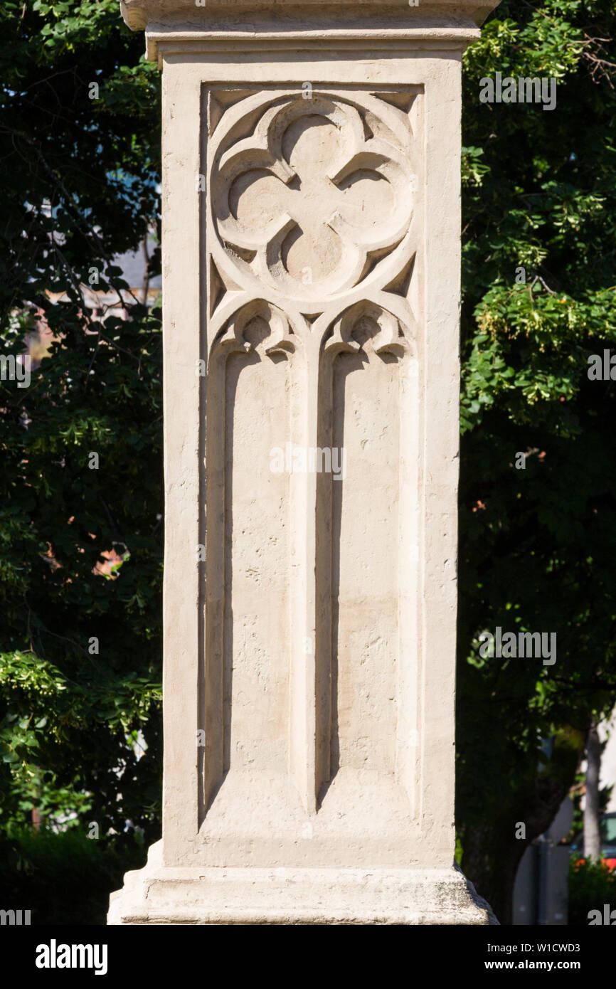 I dettagli di stile gotico della Croce Lenard (kereszt Lenard) in Sopron, Ungheria Foto Stock