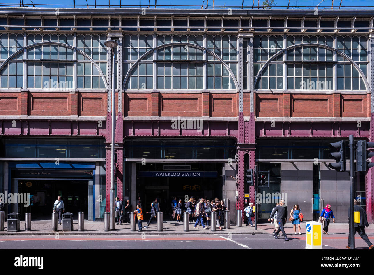 La stazione di Waterloo, Waterloo Road, Borough di Southwark, Londra, Inghilterra, Regno Unito Foto Stock