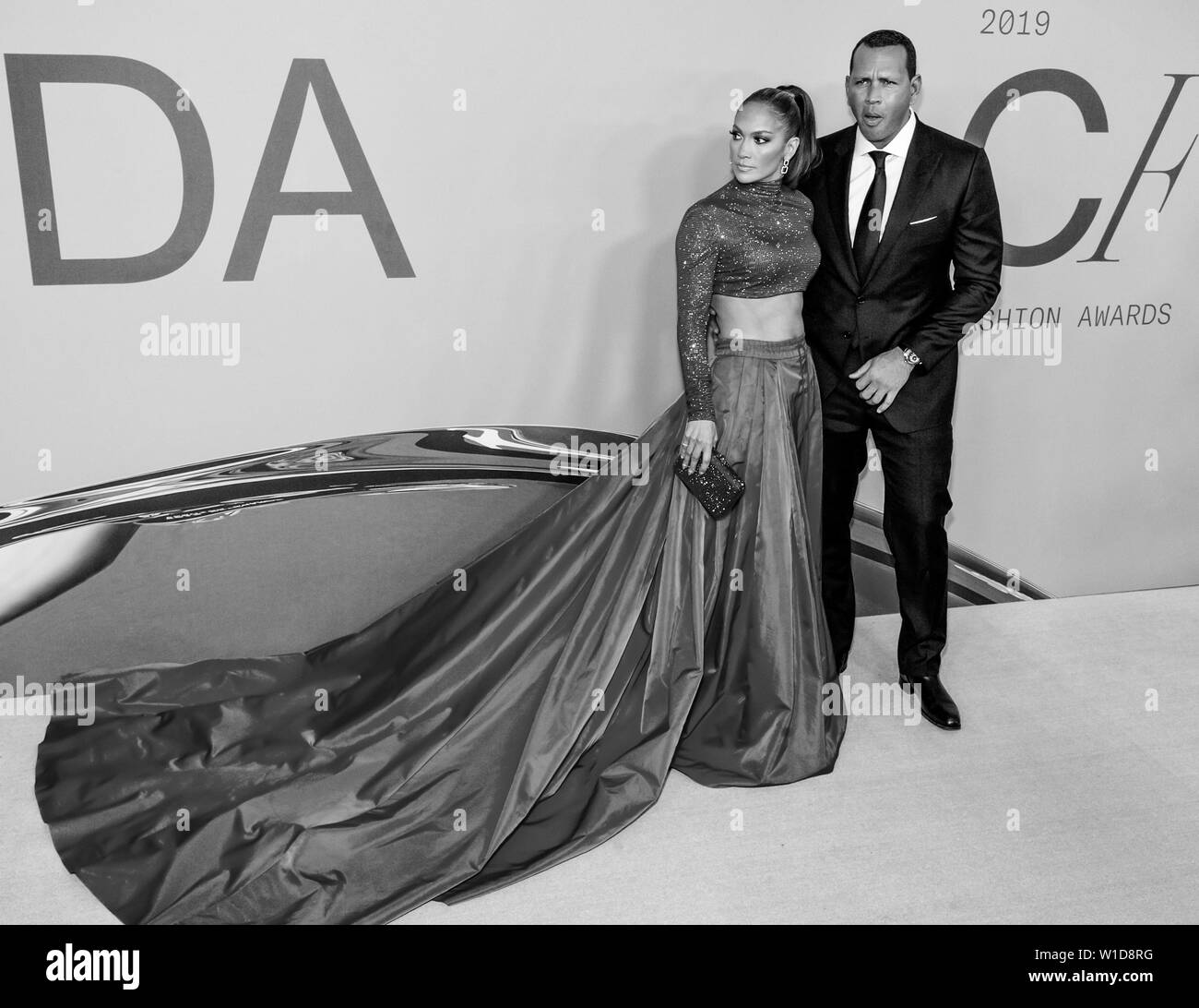 New York, NY - Giugno 03, 2019: Jennifer Lopez e Alex Rodriguez partecipare 2019 CFDA Fashion Awards al Brooklyn Museum Foto Stock