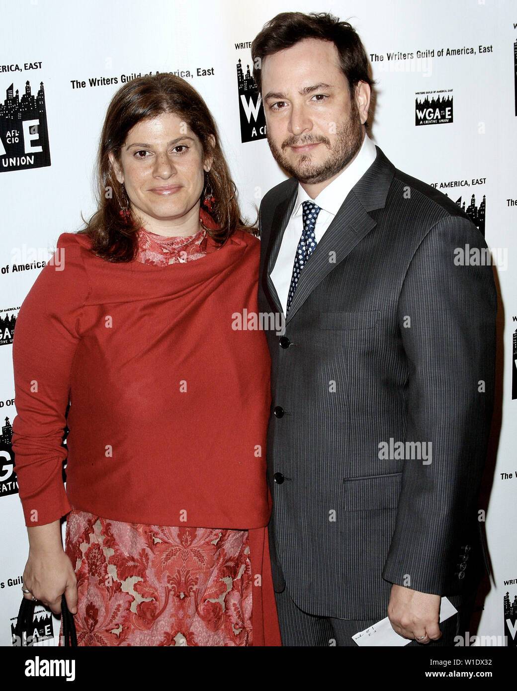 New York, Stati Uniti d'America. 7 febbraio, 2009. Shari Springer Berman, Robert Pulcini presso la 61annuale di Writers Guild Awards New York cerimonia presso il Teatro di Hudson all'interno del Millennium Broadway Hotel. Credito: Steve Mack/Alamy Foto Stock