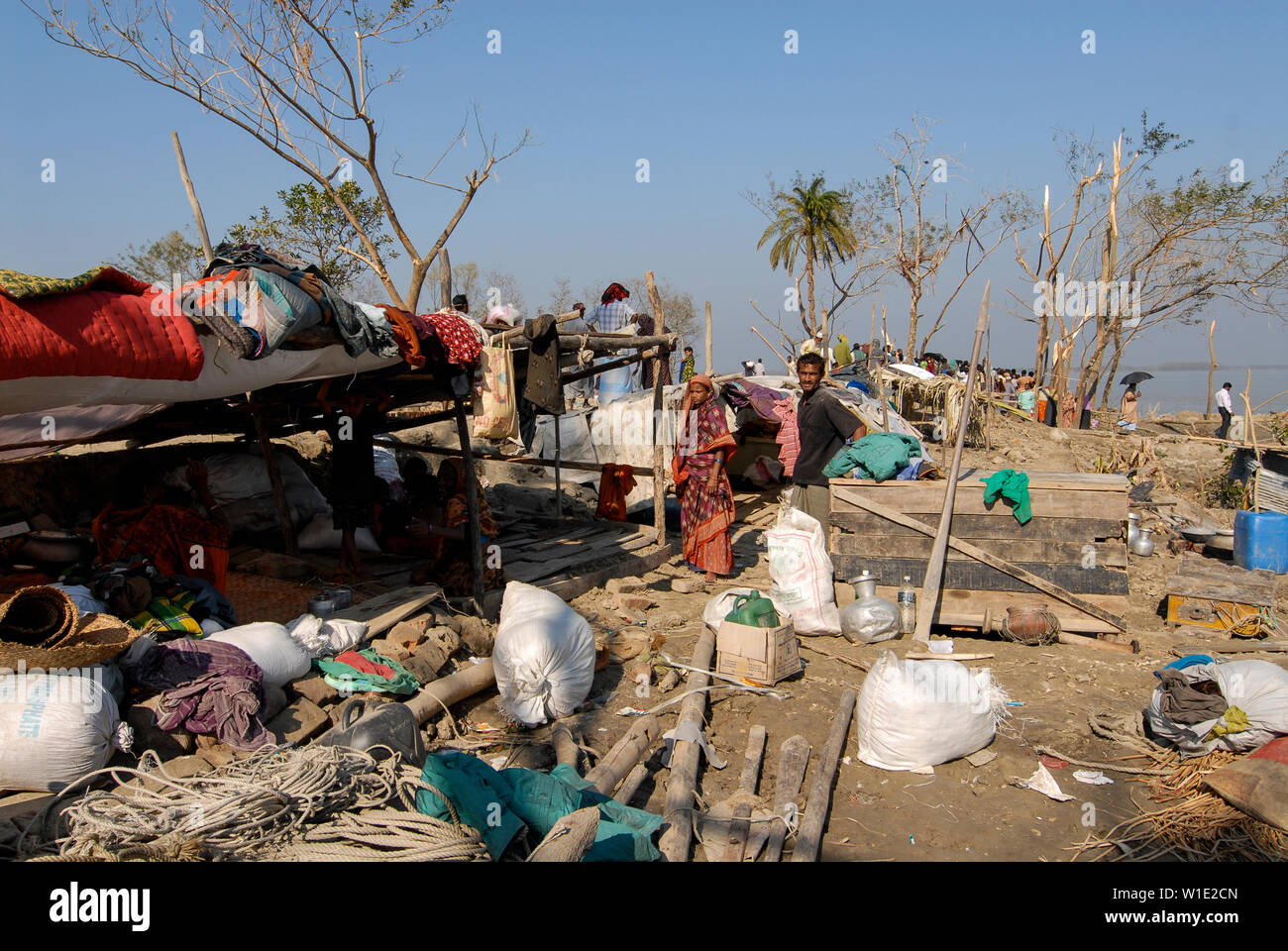 Il Bangladesh, il ciclone Sidr distruggono villaggi in Southkhali nel distretto Bagerhat , i senzatetto, la casa è stata completamente distrutta da alta marea Foto Stock
