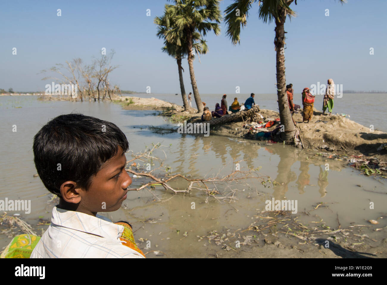 Il Bangladesh, il ciclone Sidr e alta marea distruggono villaggi in Southkhali nel distretto Bagerhat / BANGLADESCH, der Zyklon Wirbelsturm Sidr und eine Sturmflut zerstoeren Doerfer Kuestengebiet im von Southkhali Foto Stock