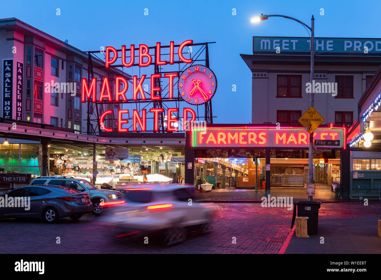 Il Pike Place Market, Seattle, nello Stato di Washington, Stati Uniti d'America, America del Nord Foto Stock