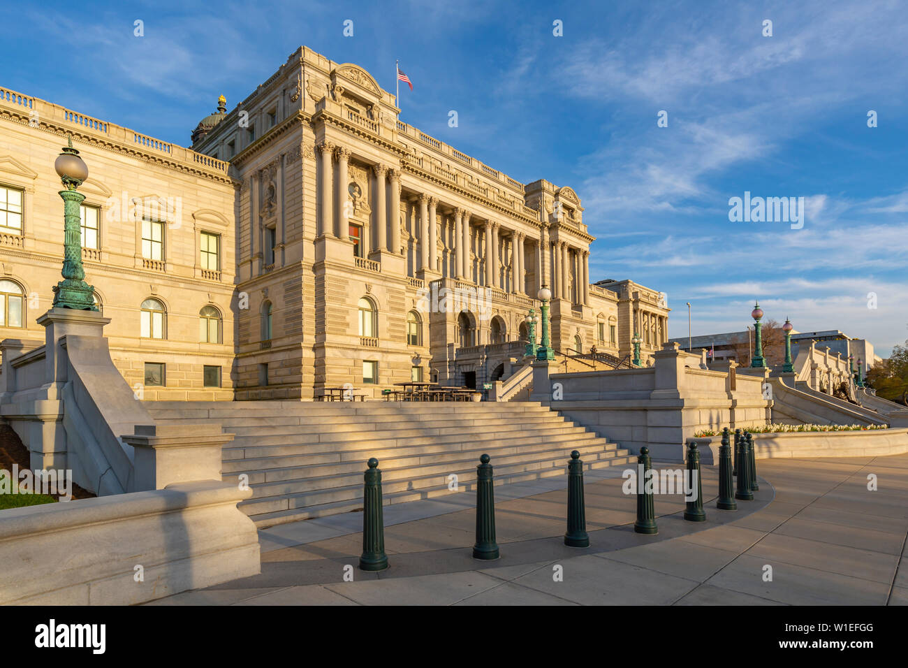 Vista della Biblioteca del Congresso in primavera, Washington D.C., Stati Uniti d'America, America del Nord Foto Stock