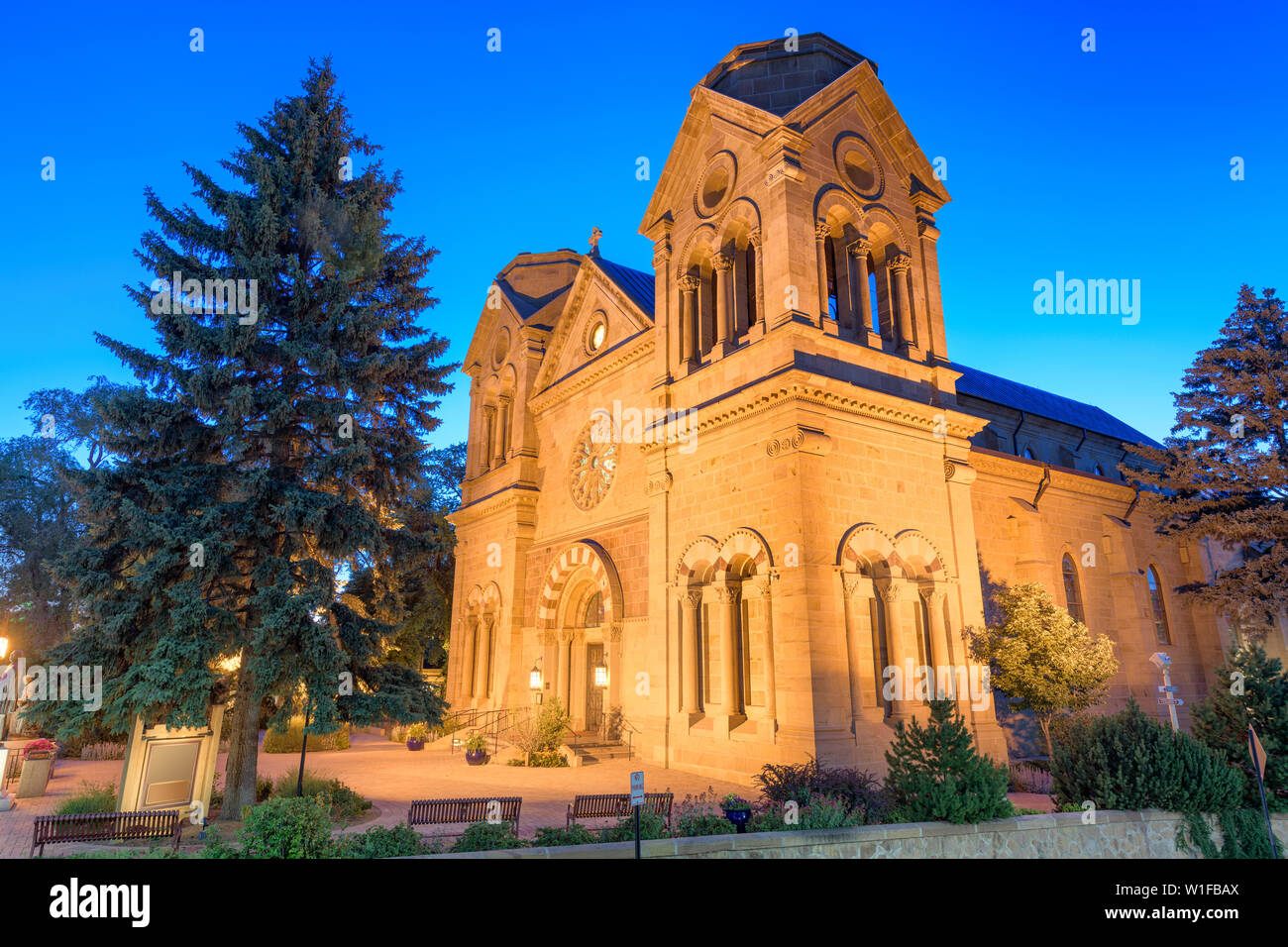 Basilica Cattedrale di San Francesco di Assisi a Santa Fe, New Mexico, negli Stati Uniti. Foto Stock