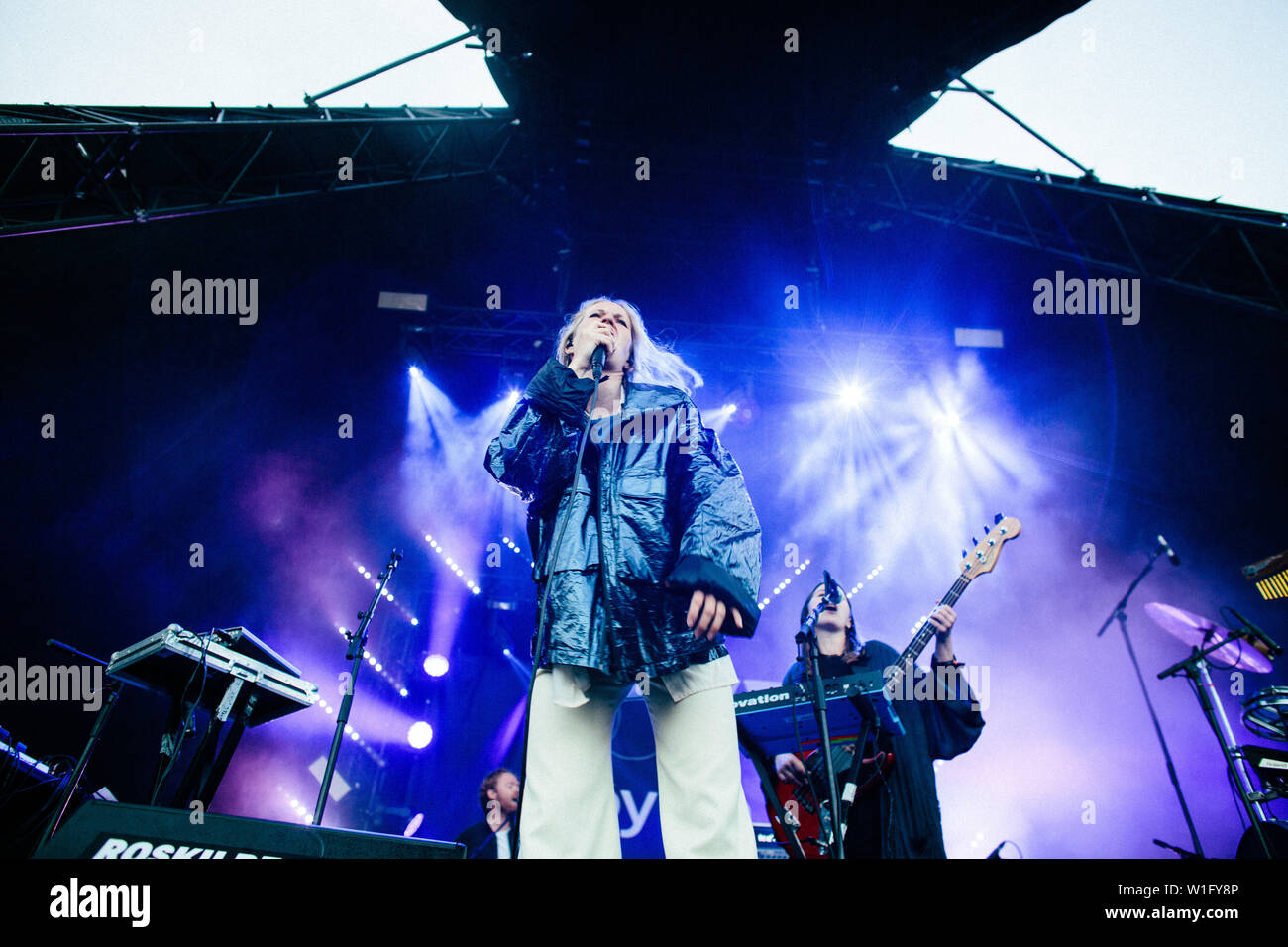 Roskilde, Danimarca. Il 1 luglio 2019. Il cantante norvegese Hoy La esegue un concerto dal vivo durante il danese music festival Roskilde Festival 2019. (Photo credit: Gonzales foto - Malthe Ivarsson). Foto Stock