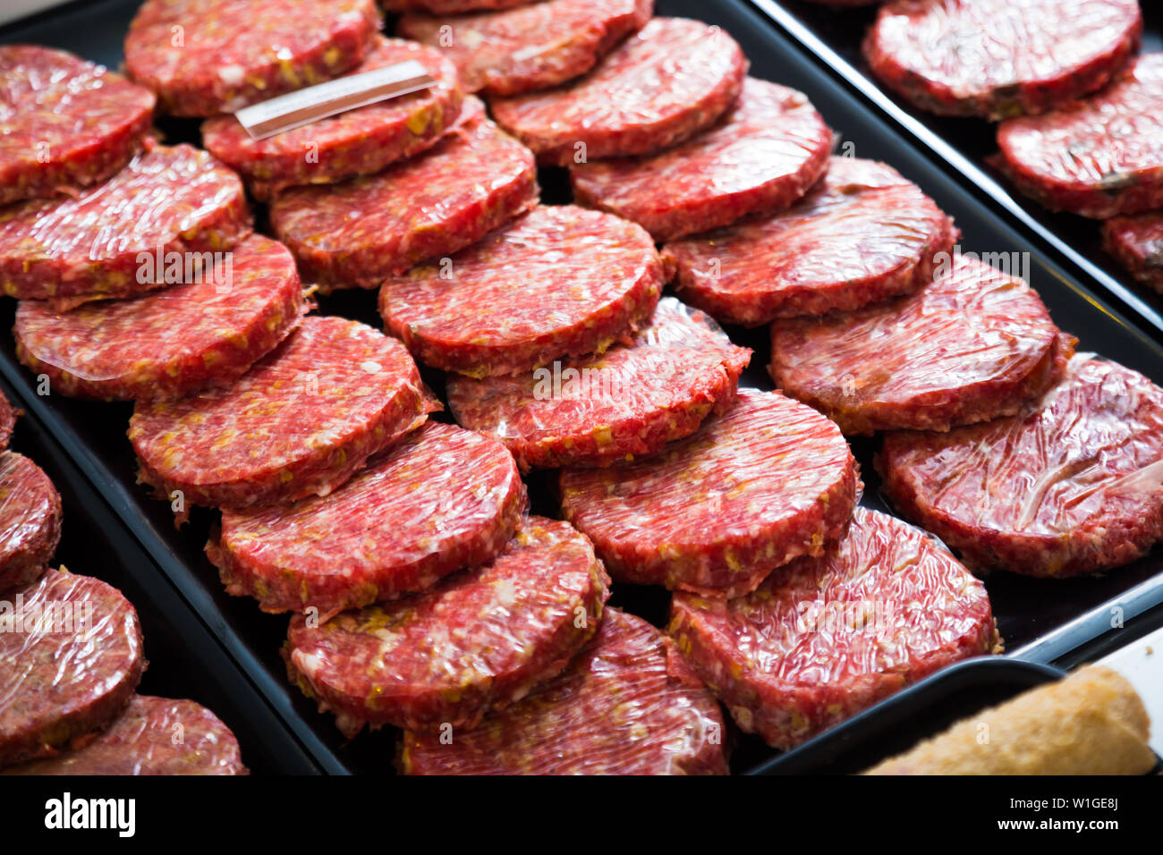 Contatore con assort di burger, Immagine ravvicinata di messa a fuoco locale Foto Stock