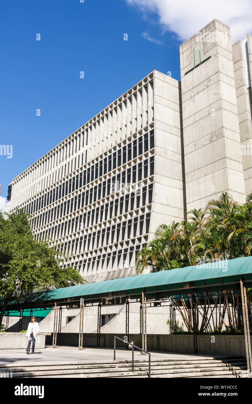 Miami Florida,Miller School of Medicine,University of Miami,calcestruzzo,costruzione,complesso ospedaliero,educazione medica,donne donne donna,camminare,tela c Foto Stock