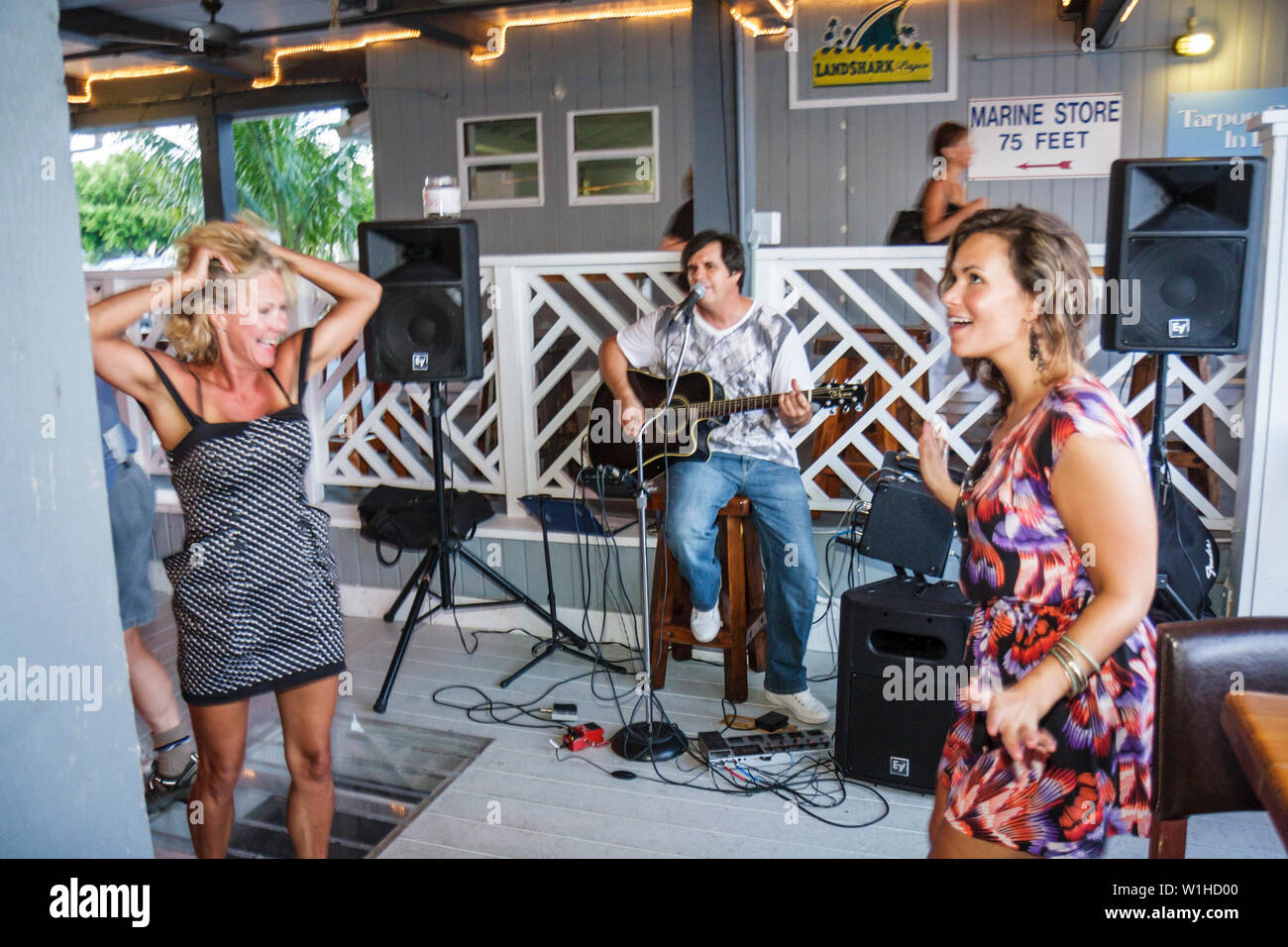 Fort ft. Lauderdale Florida, 15th Street Fisheries, ristorante ristoranti cibo mangiare fuori caffè cafè bistrot, servizio, cucina, Intracoastal Stranah Foto Stock