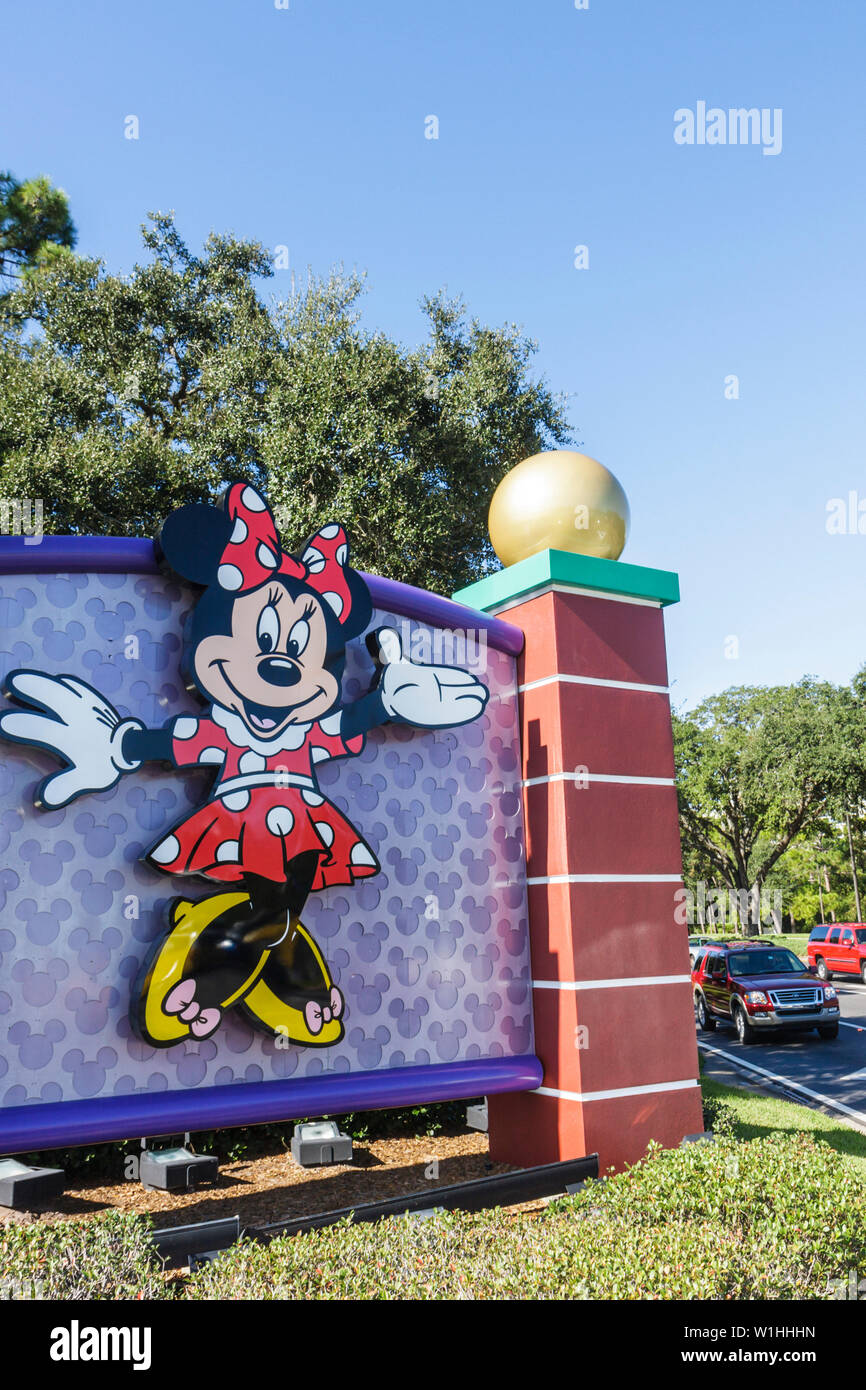 Orlando Florida,Buena Vista,Walt Disney World Resort,ingresso,fronte,cartello,logo,Minnie mouse,personaggio cartoon,parco a tema,intrattenimento,pallini,verti Foto Stock