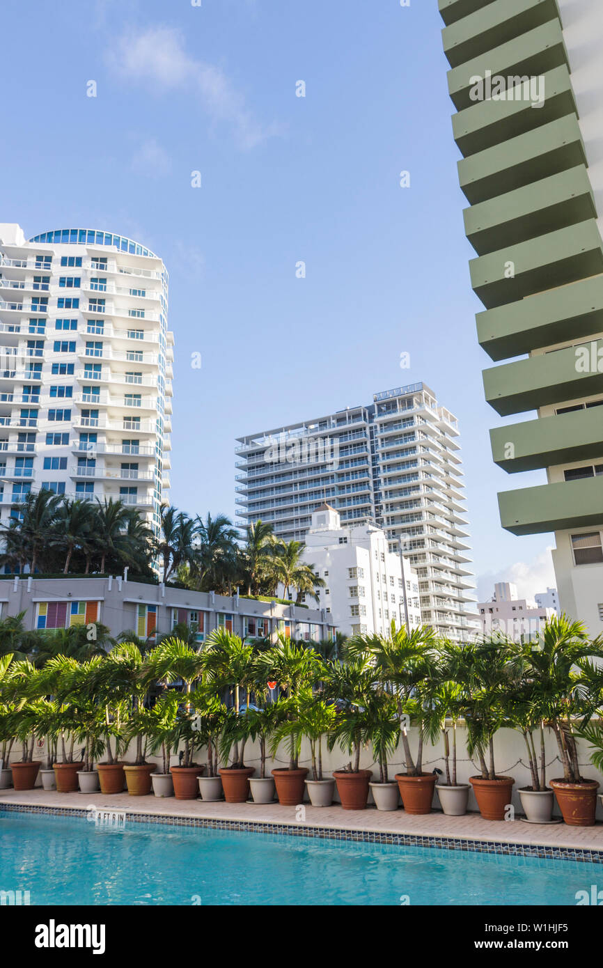 Miami Beach Florida,Collins Avenue,Circa 39,hotel,boutique,alloggio,alloggio,piscina,solarium,grattacielo alto grattacielo grattacieli edifici di costruzione shad Foto Stock