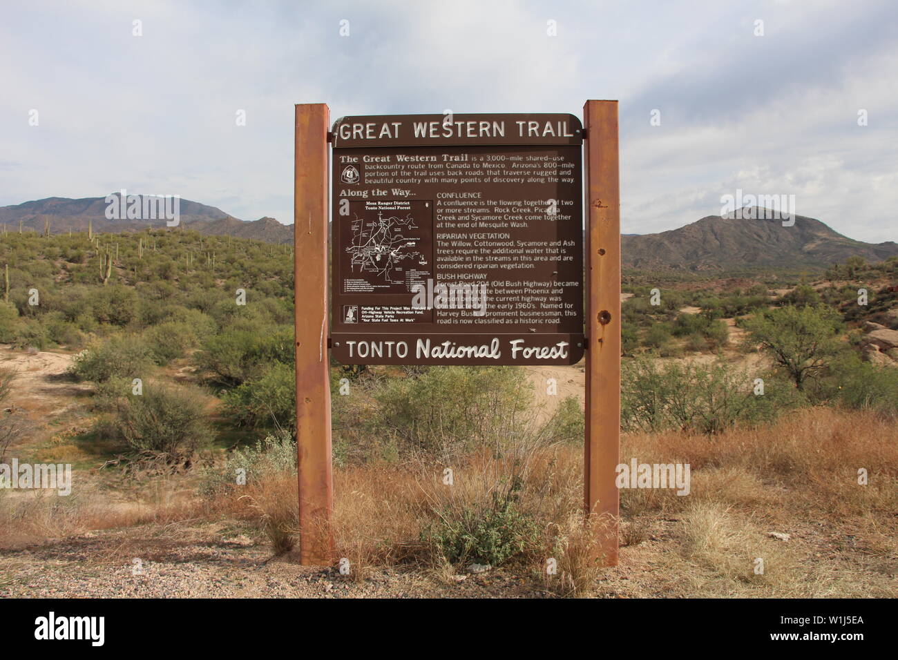Tonto National Forest segno Foto Stock Tonto National Forest segno Foto Stock