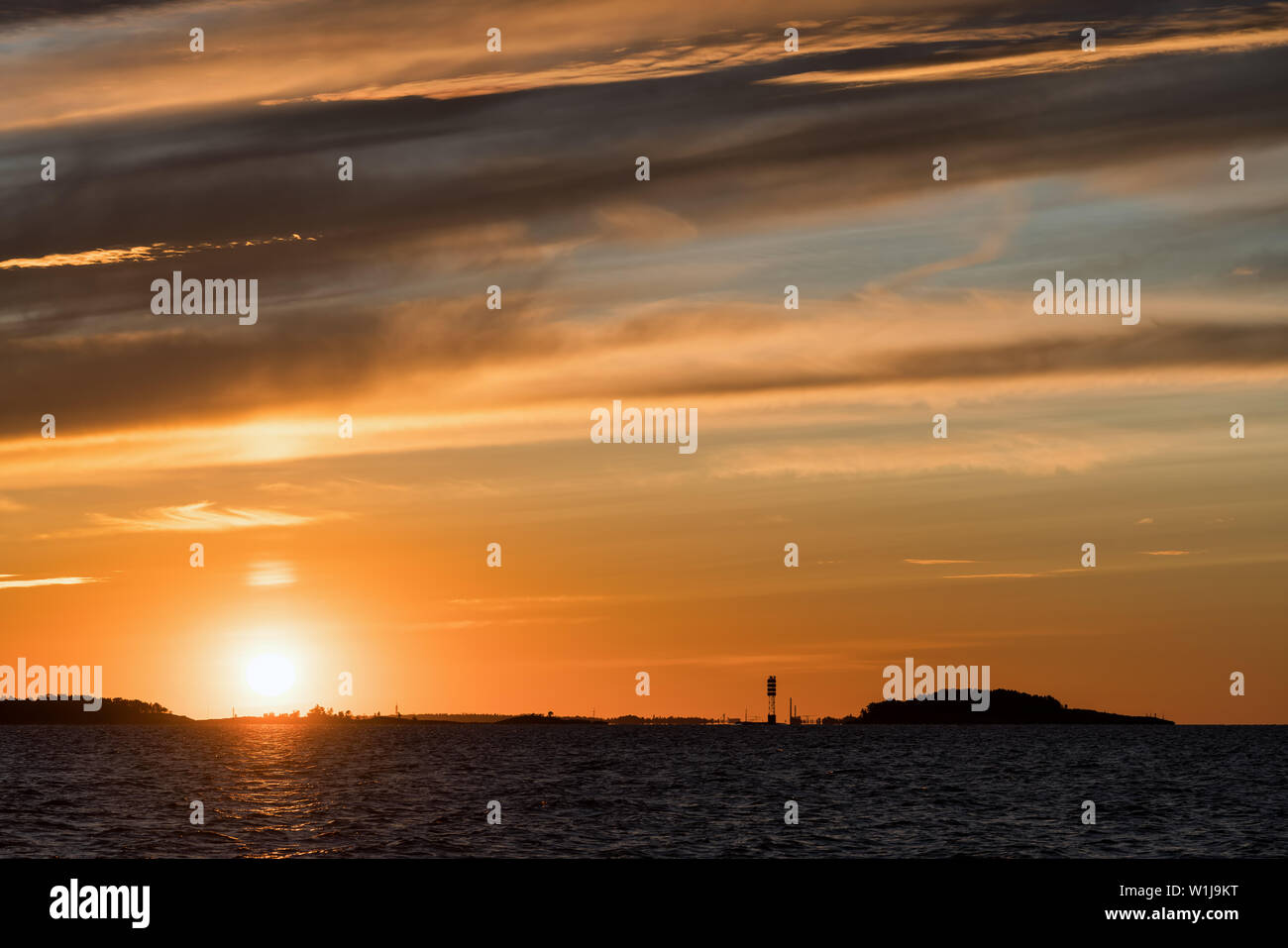 Sunrise a Bylandet isola, Kirkkonummi, Finlandia Foto Stock