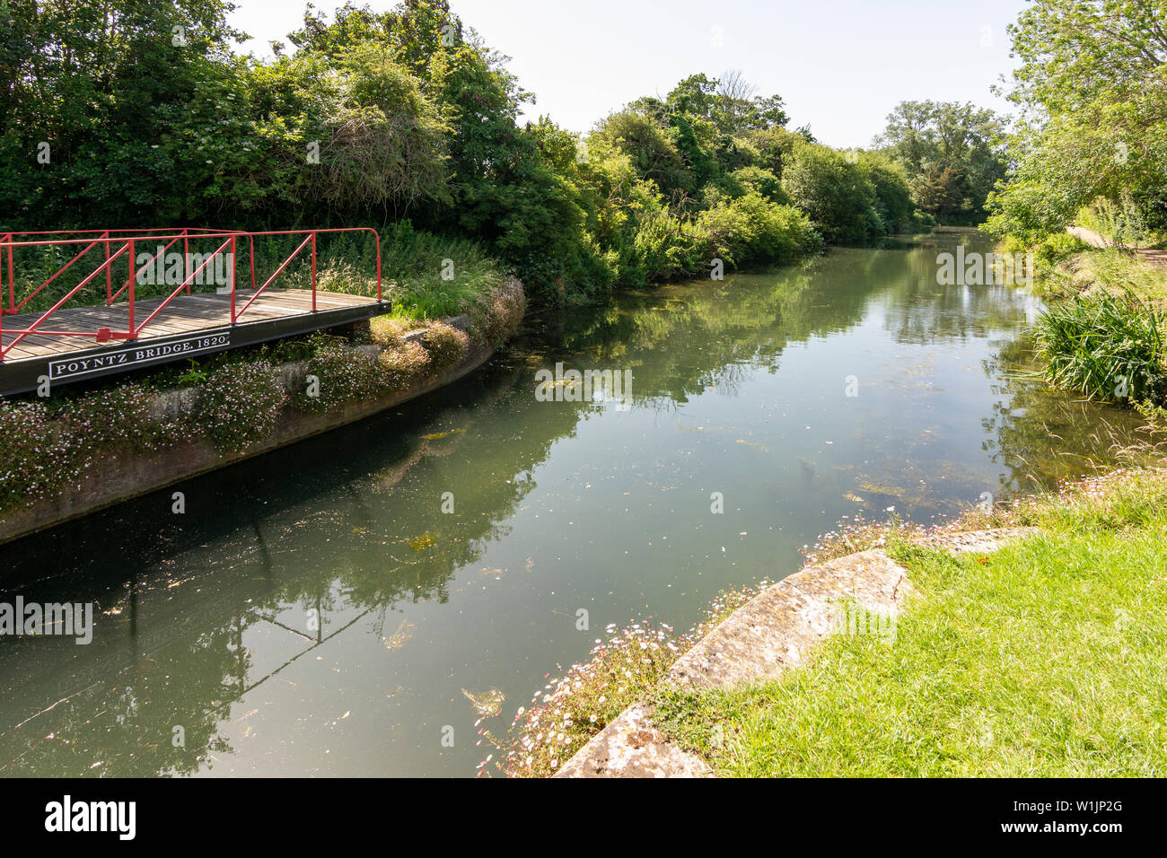 Poyntz sul ponte della nave Chichester Canal, Chichester, West Sussex, Regno Unito. Foto Stock