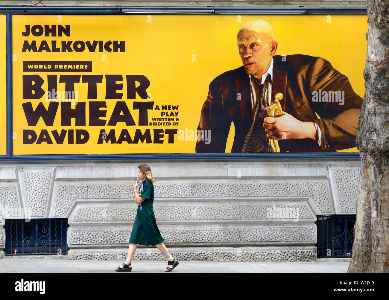 Londra, Inghilterra, Regno Unito. Grano amaro (David Mamet starring John Malkovich al Garrick Theatre, Luglio 2019 Foto Stock