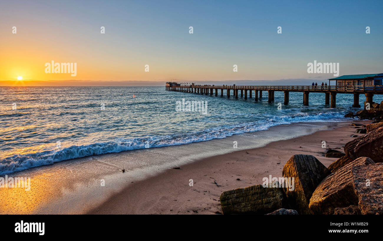 Vista panoramica della vecchia mole su Walvis Bay, Namibia, Africa Foto Stock