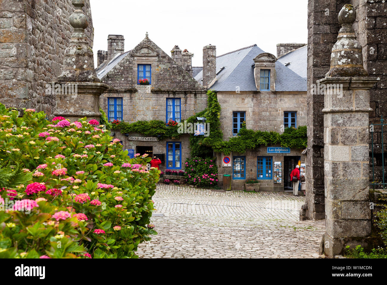 Locronan village, dipartimento di Finistère, Châteaulin cantone, Finistère Bretagna, Francia Foto Stock