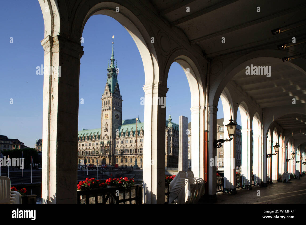 Il Municipio, Municipio Alster portici, Amburgo, Germania Foto Stock