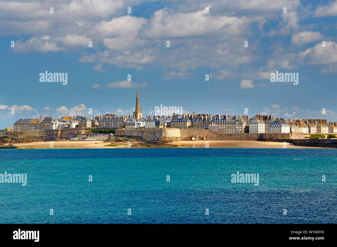Vista da a Dinard, Saint-Malo Intra-Muros, Departement Ille-et-Vilaine Bretagna, Francia, Europa Foto Stock