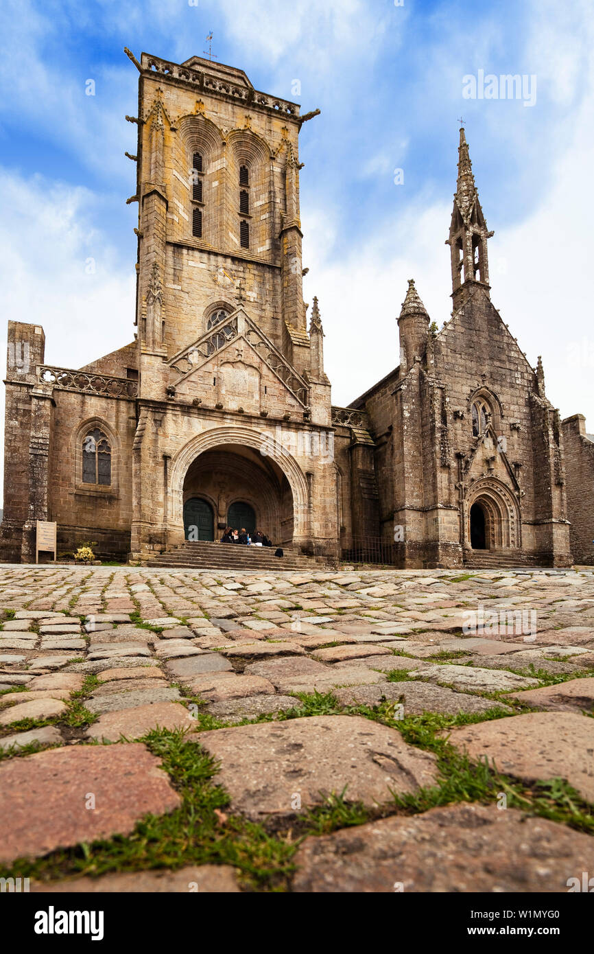 San Ronan, Chiesa square, Locronan village, dipartimento di Finistère, Châteaulin cantone, Finistère Bretagna, Francia Foto Stock