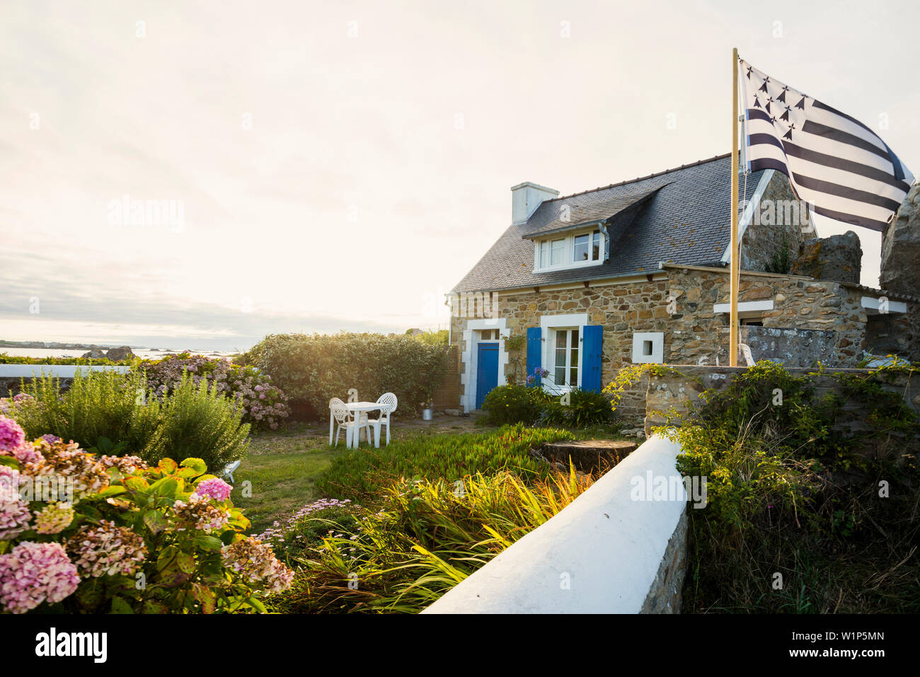 Casa al mare, La Gouffre, Plougrescant, Côte de Granit Rose, Cotes d'Armor Bretagna, Francia Foto Stock