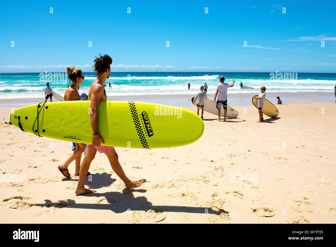 Blueys Beach è popolare tra i surfisti Foto Stock