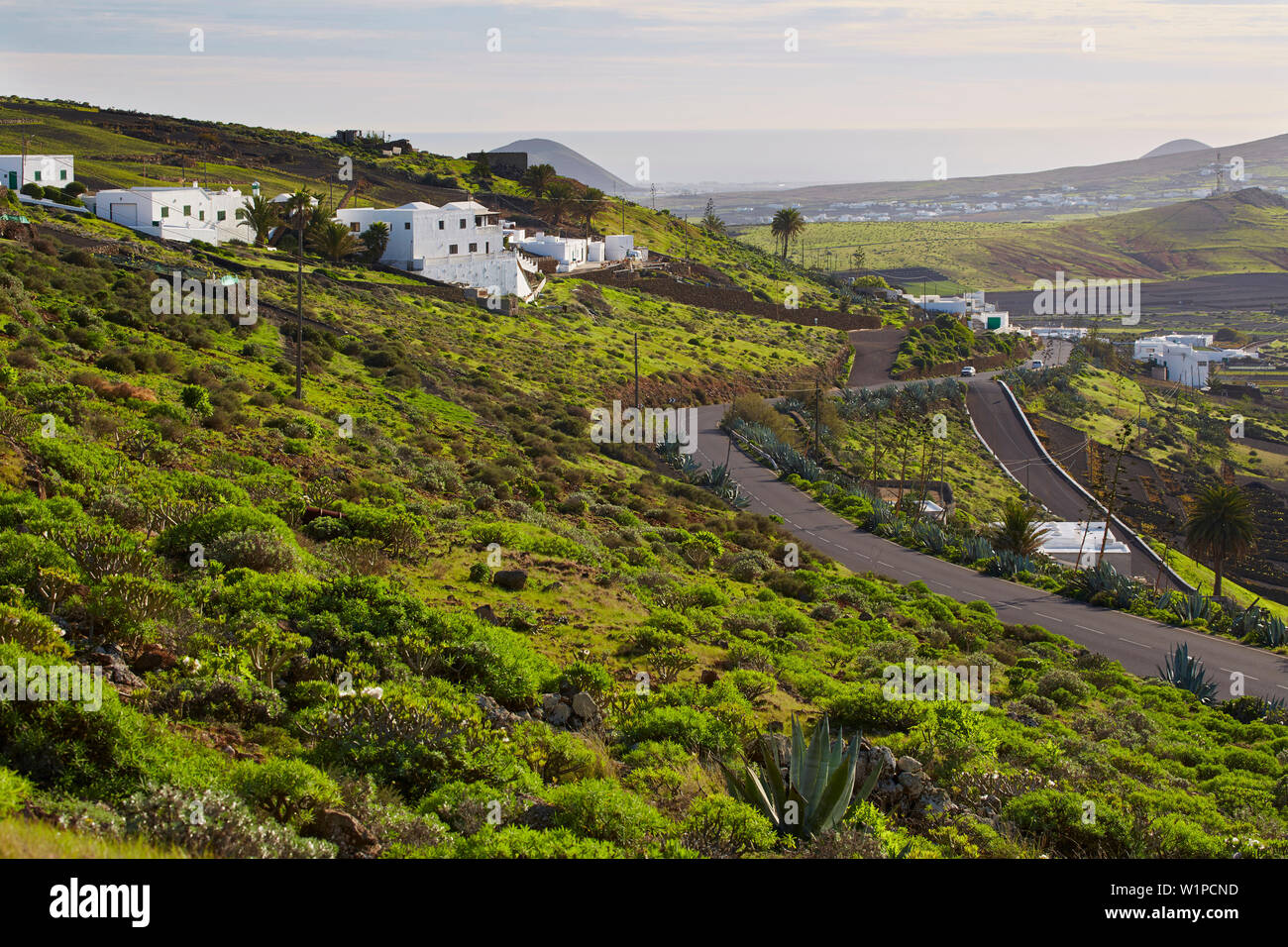 Vista sul villaggio di Los Valles, Lanzarote, Isole Canarie, Islas Canarias, Spagna, Europa Foto Stock