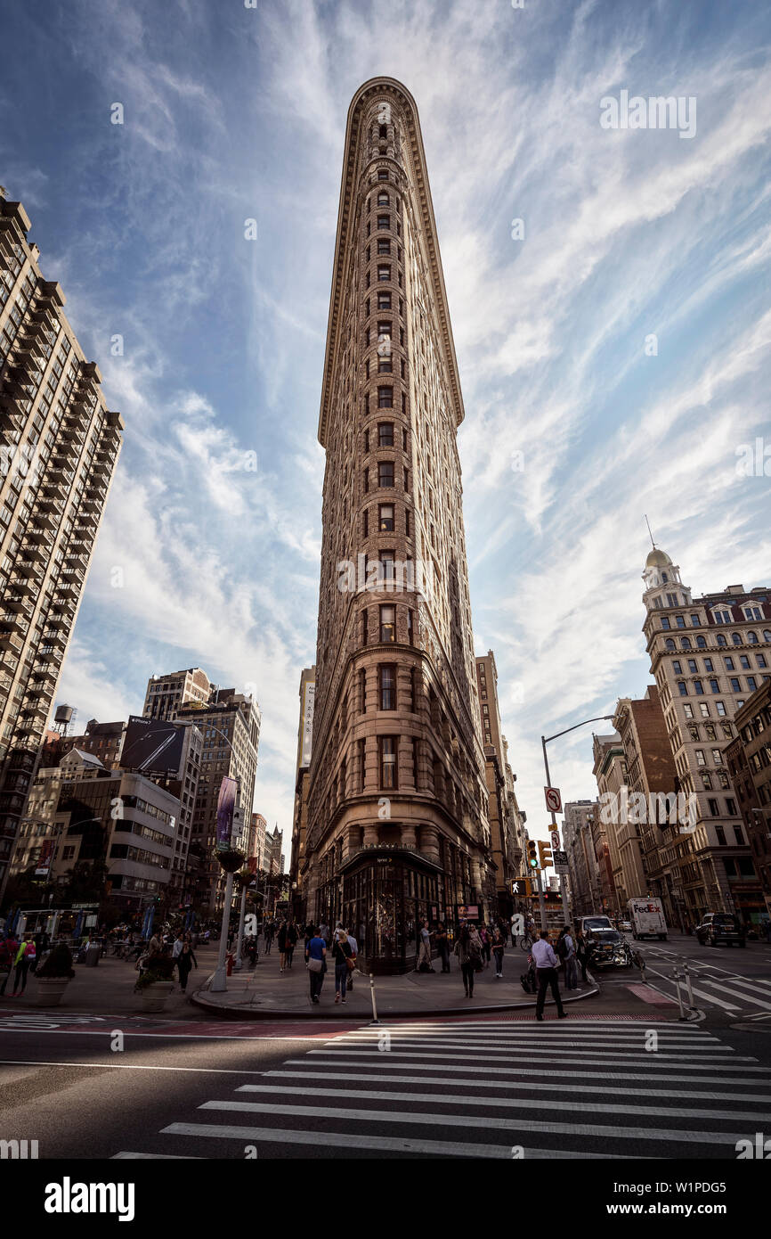 Famoso Flatiron Building di Daniel Burnman, 5th Ave, Manhattan NYC, New York City, Stati Uniti d'America, USA, America del Nord Foto Stock