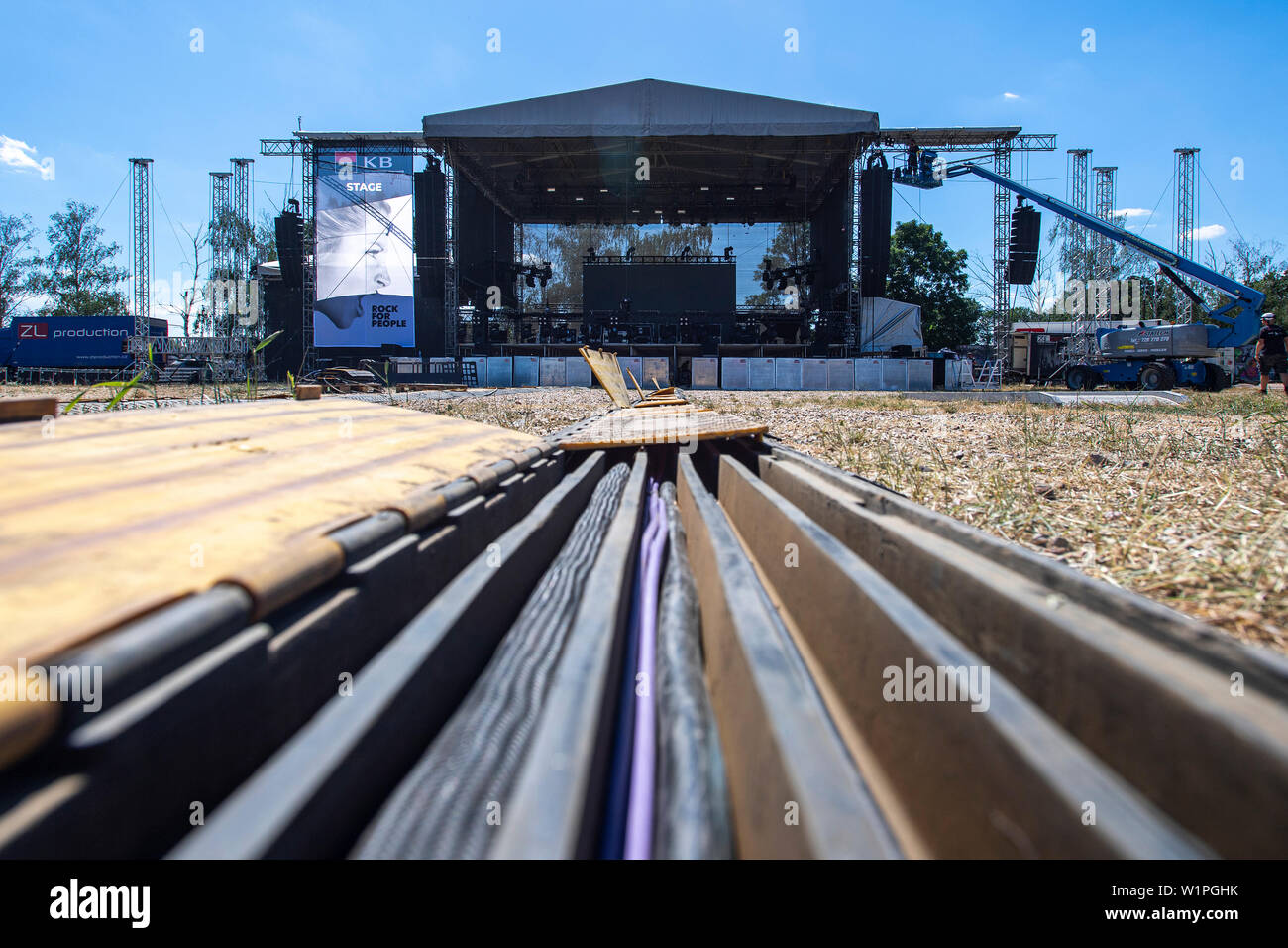 Hradec Kralove, Repubblica Ceca. 3 Luglio, 2019. Le ultime preparazioni di roccia per persone music festival che avrà inizio domani a Hradec Kralove, Repubblica Ceca, mercoledì 3 luglio, 2019. Credito: David Tanecek/CTK foto/Alamy Live News Foto Stock