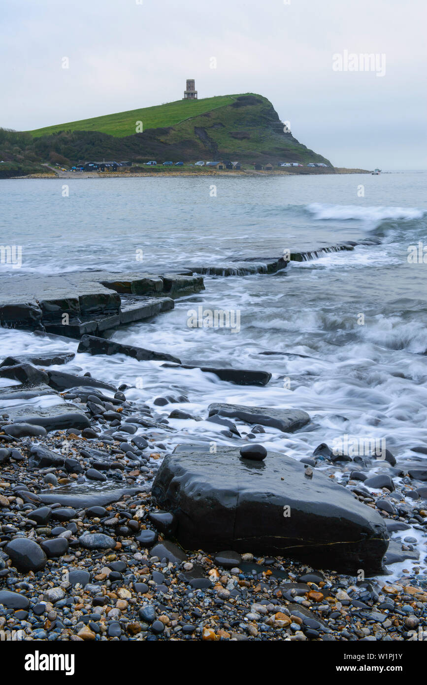 Spiaggia rocciosa a Jurassic Coast, Dorset, Inghilterra Foto Stock