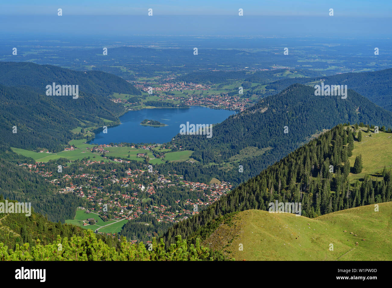 Viste profondo di Schliersee, da cacciatore Kamp Mangfall, montagne, Alpi Bavaresi, Alta Baviera, Baviera, Germania Foto Stock