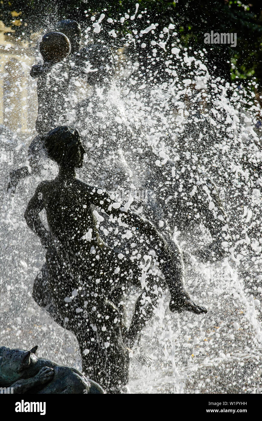 Fontana di joie de vivre, Rostock, Ostseekueste, Meclenburgo-Pomerania Occidentale, Germania Foto Stock