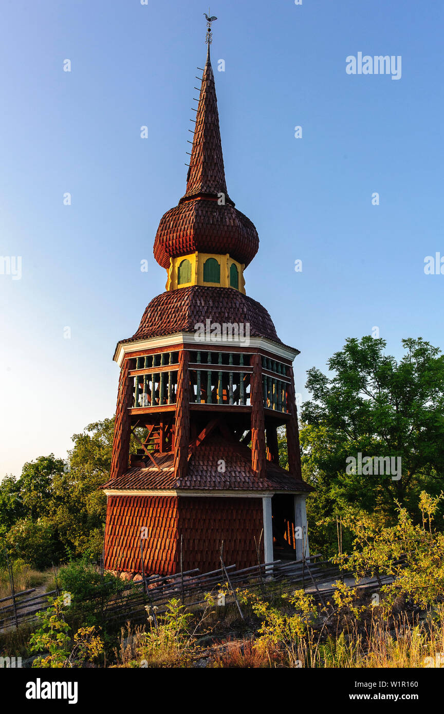 Il vecchio campanile in legno in Skansen open-air museum, Stoccolma, Svezia Foto Stock