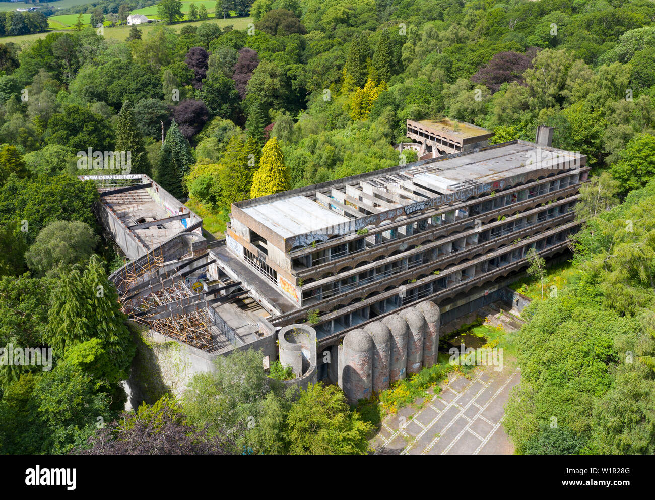 Vista in elevazione della rovina di edificio ex St Peter s Seminary di Cardross, Argyll and Bute, Scotland, Regno Unito. Grado A elencati, architetto Gillespie Kidd & Foto Stock