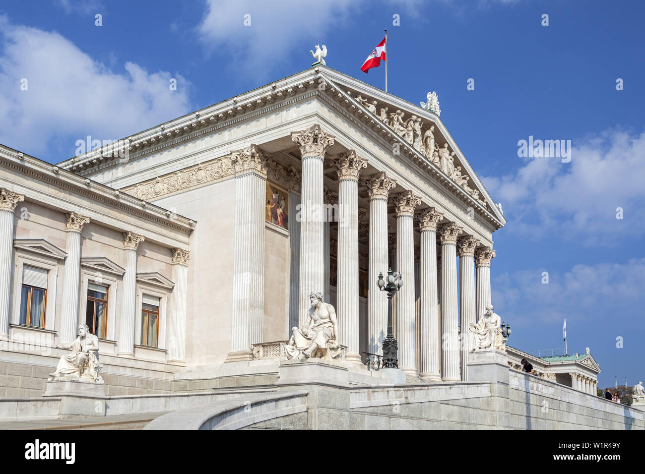 Edificio del Parlamento nel centro storico della città vecchia di Vienna, l'Austria orientale, Austria, Europa Foto Stock
