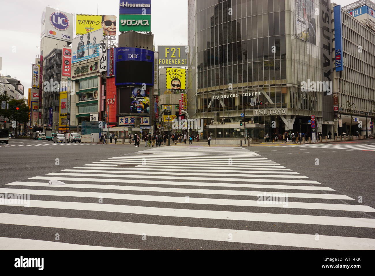 Shibuya per le strade delle città la luce del giorno. Foto Stock