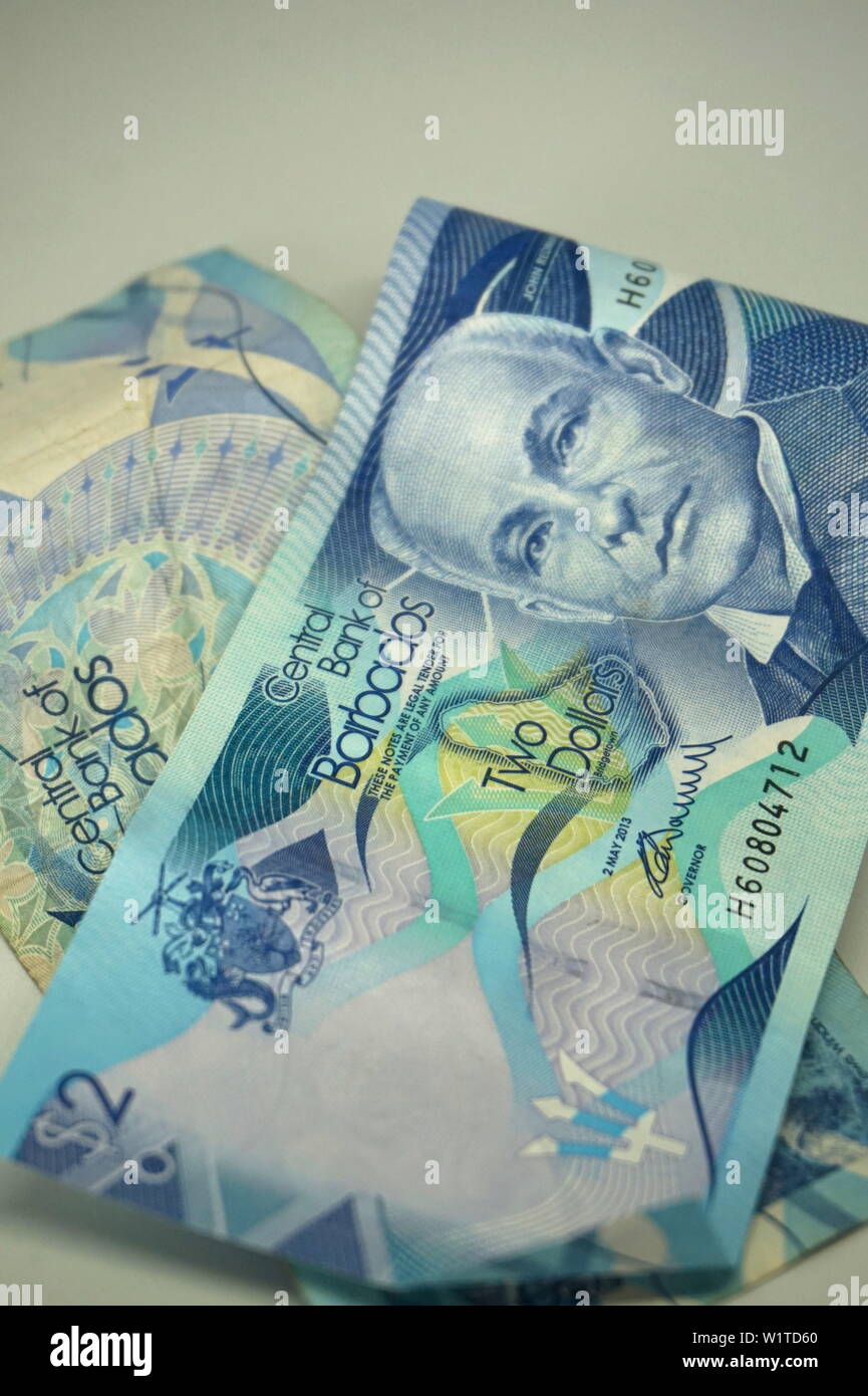 Due due Barbados dollar notes Foto Stock