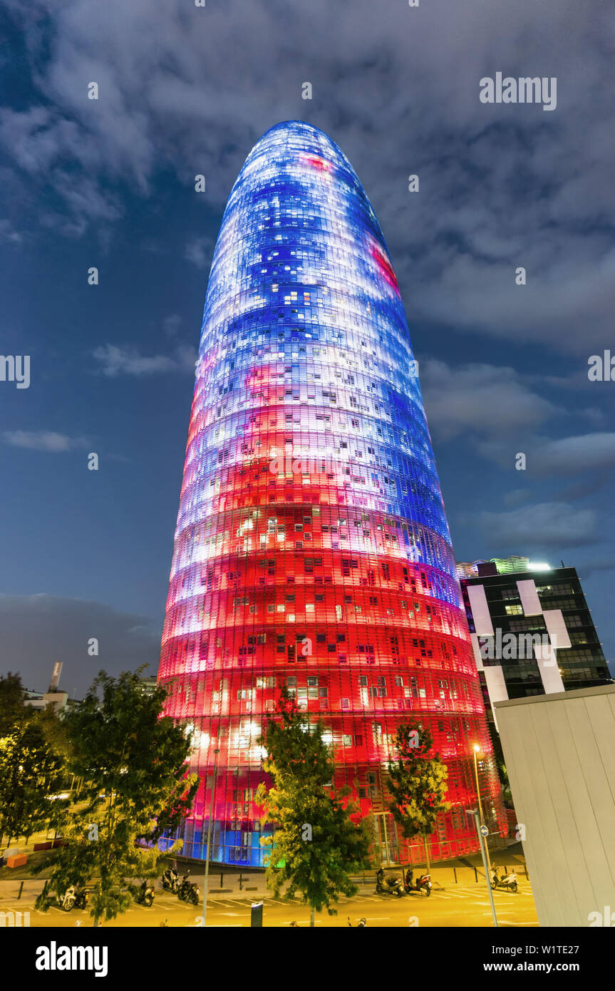 Torre Agbar, architettura moderna, Barcellona, Spagna Foto Stock