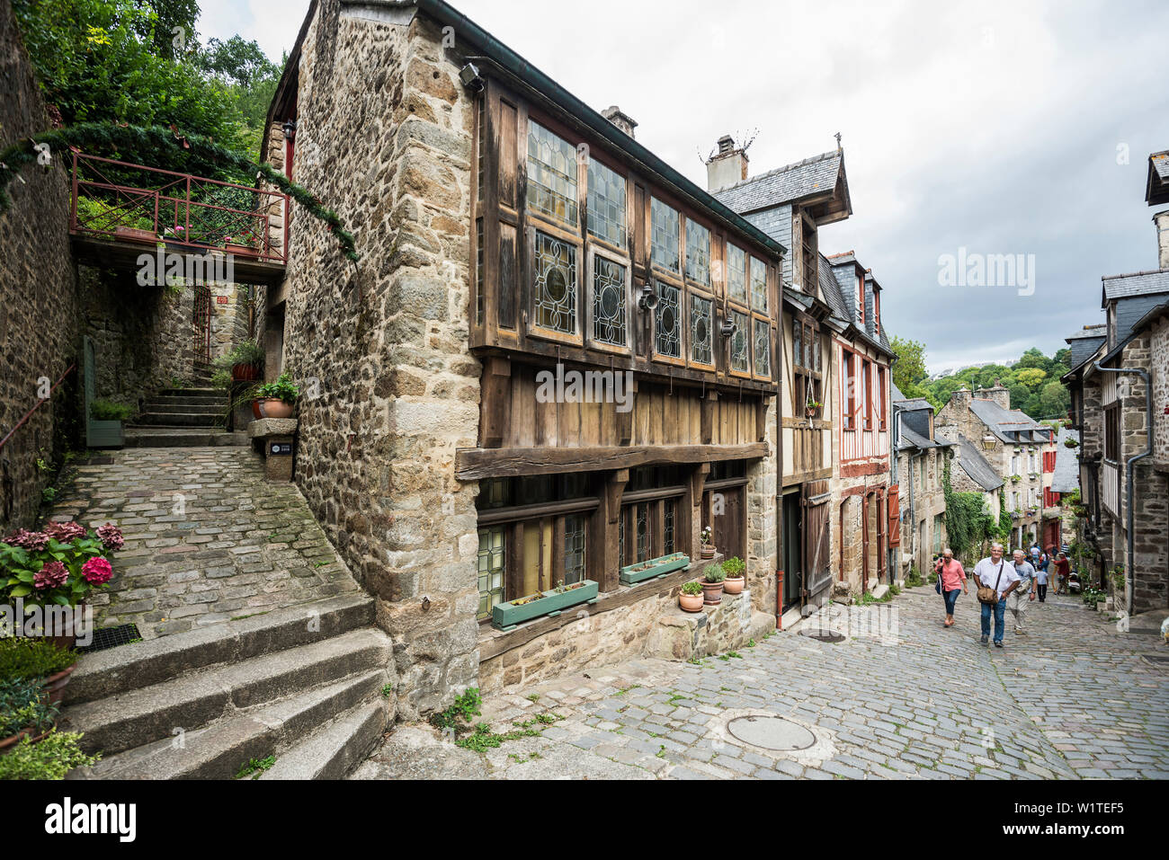 Vista sulla città, Dinan, Bretagna Francia Foto Stock
