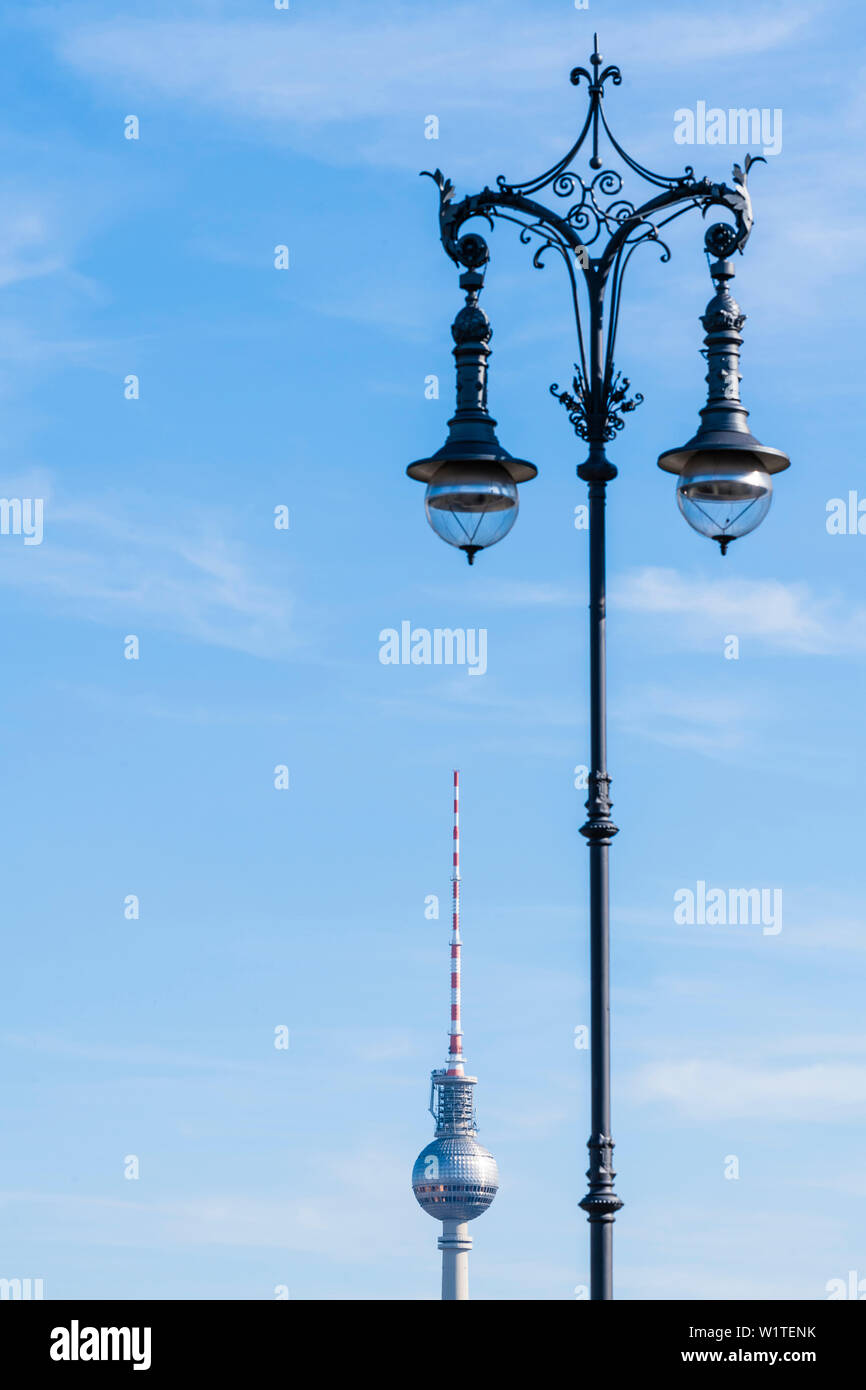 La torre della televisione, Alexanderplatz di Berlino, Germania Foto Stock