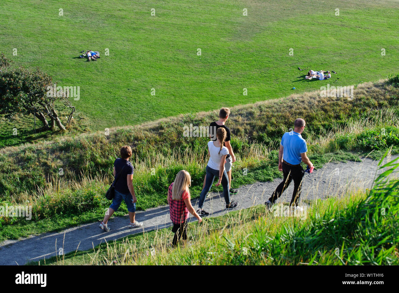 Passeggini sulla fortezza di Varberg, Svezia Foto Stock