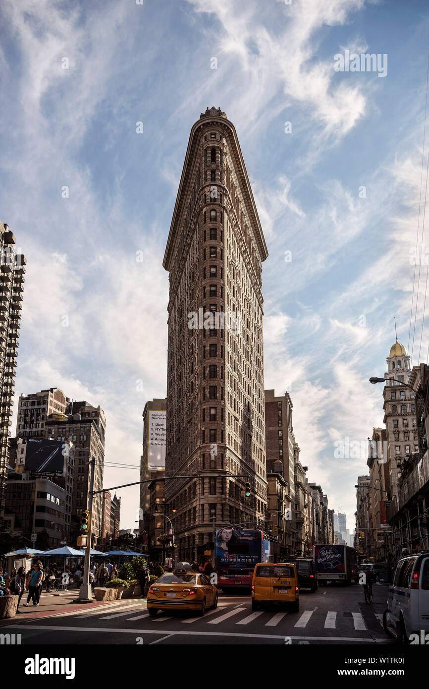 Famoso Flatiron Building di Daniel Burnman, 5th Ave, Manhattan NYC, New York City, Stati Uniti d'America, USA, America del Nord Foto Stock