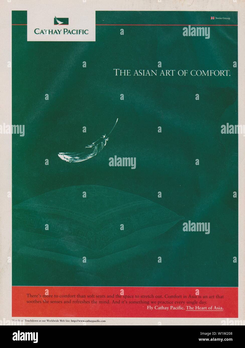 Poster pubblicitario Cathay Pacific Airways Limited sulla rivista cartaria da 1997 anni, pubblicità, pubblicità creativa della compagnia aerea Cathay Pacific degli anni '1990 Foto Stock